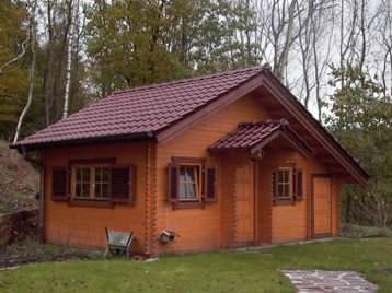 A nice log cabin granny annexe in the garden