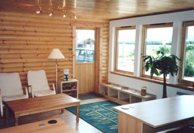 Different materials can work well in a log office Different materials can work well in a log office
