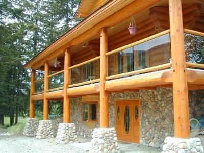 A nice example of North American log cabin designs A nice example of North American log cabin designs